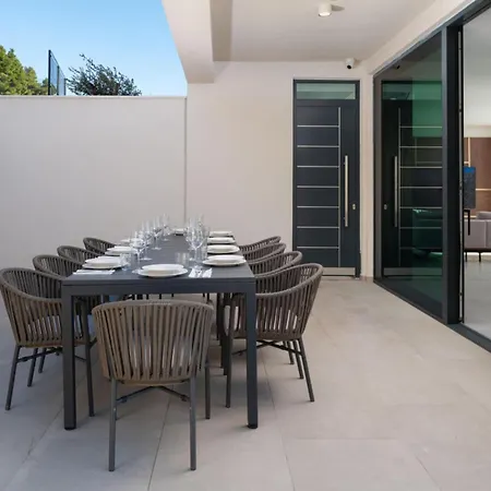 Luxury Hedonia Villa