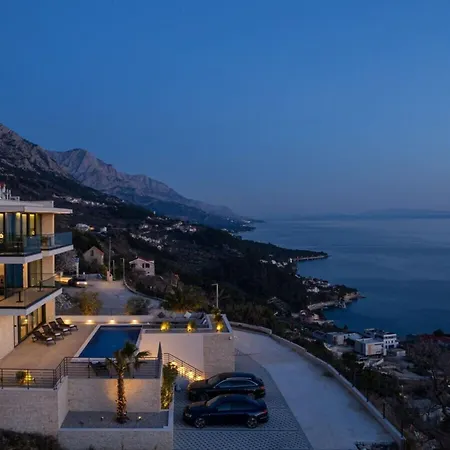 Luxury Hedonia Villa