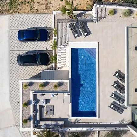 Villa Luxury Hedonia *