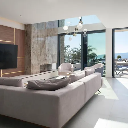 Luxury Hedonia *