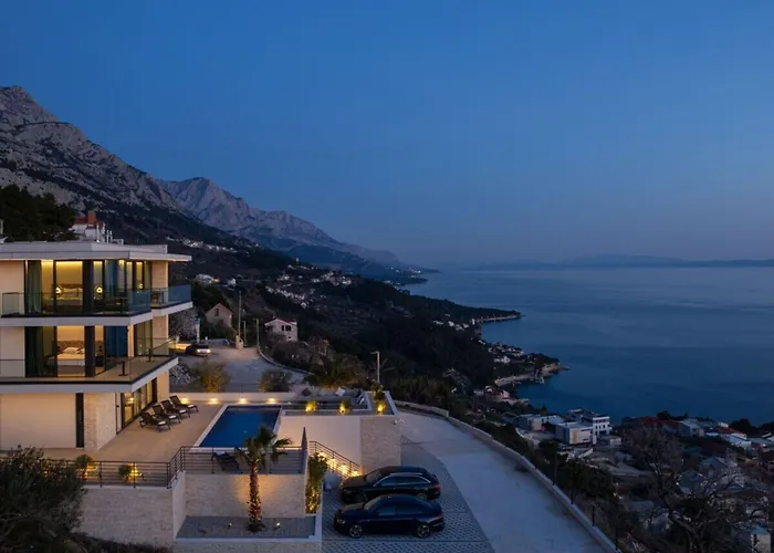 Luxury Hedonia Villa